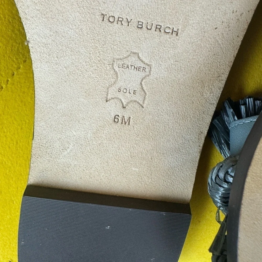 TORY BURCH Gray Leather Straw Flat Shoes Sandals Size 6